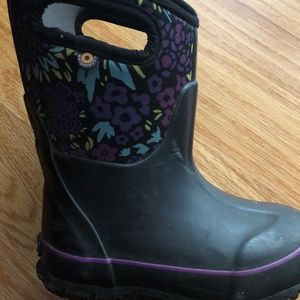 Bogs waterproof kids boots great condition